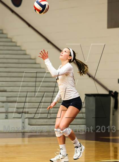 Thumbnail 1 in Pearce [J. J.] vs Mckinney (UIL Bi-District Playoff) photogallery.