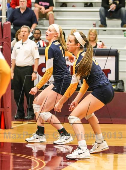Thumbnail 3 in Pearce [J. J.] vs Mckinney (UIL Bi-District Playoff) photogallery.