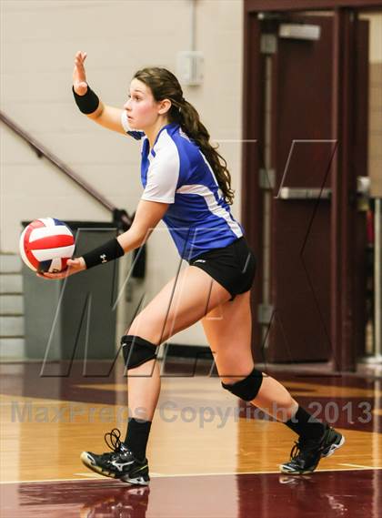 Thumbnail 3 in Pearce [J. J.] vs Mckinney (UIL Bi-District Playoff) photogallery.