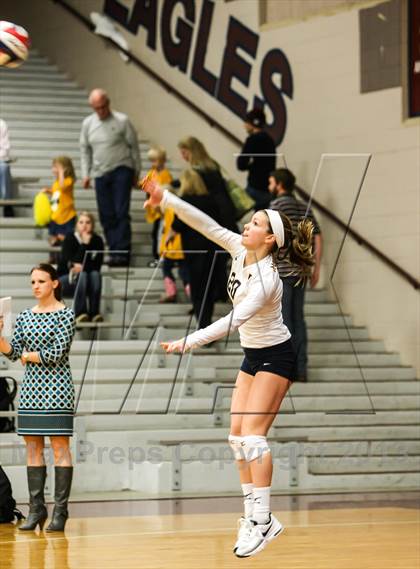 Thumbnail 1 in Pearce [J. J.] vs Mckinney (UIL Bi-District Playoff) photogallery.