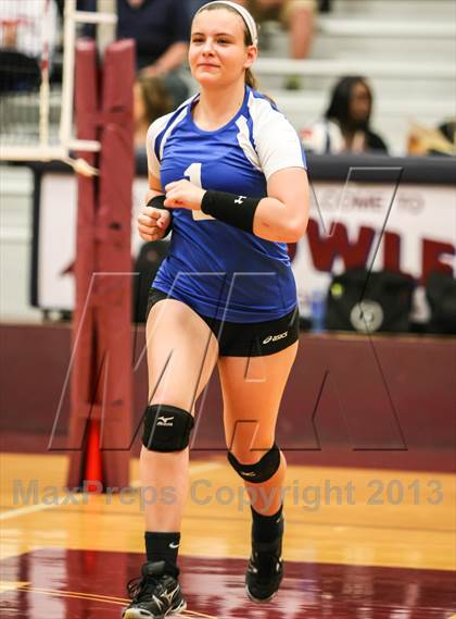 Thumbnail 3 in Pearce [J. J.] vs Mckinney (UIL Bi-District Playoff) photogallery.