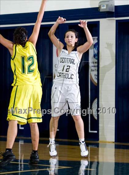 Thumbnail 2 in Hilmar @ Central Catholic photogallery.