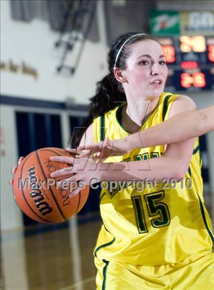 Thumbnail 1 in Hilmar @ Central Catholic photogallery.
