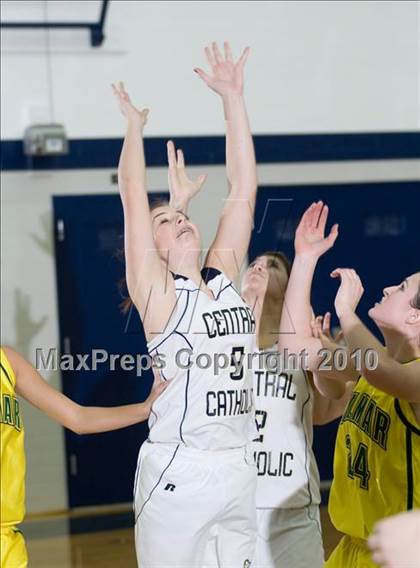Thumbnail 1 in Hilmar @ Central Catholic photogallery.