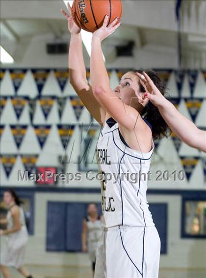 Thumbnail 2 in Hilmar @ Central Catholic photogallery.