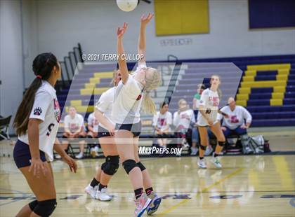 Thumbnail 3 in JV: Juan Diego Catholic @ Summit Academy photogallery.