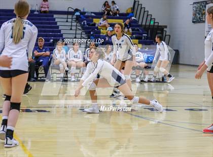 Thumbnail 2 in JV: Juan Diego Catholic @ Summit Academy photogallery.