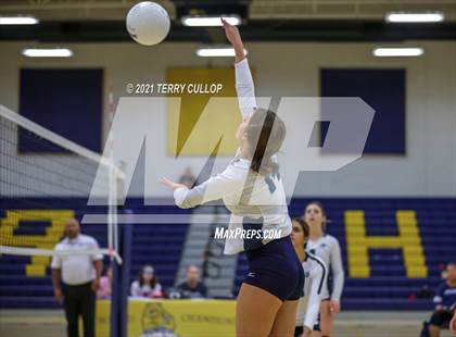 Thumbnail 3 in JV: Juan Diego Catholic @ Summit Academy photogallery.
