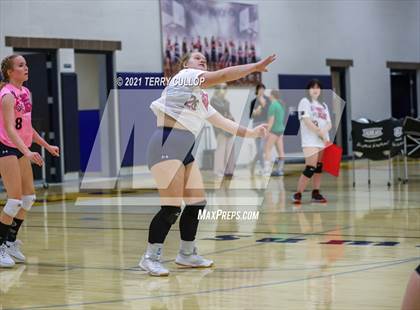 Thumbnail 2 in JV: Juan Diego Catholic @ Summit Academy photogallery.