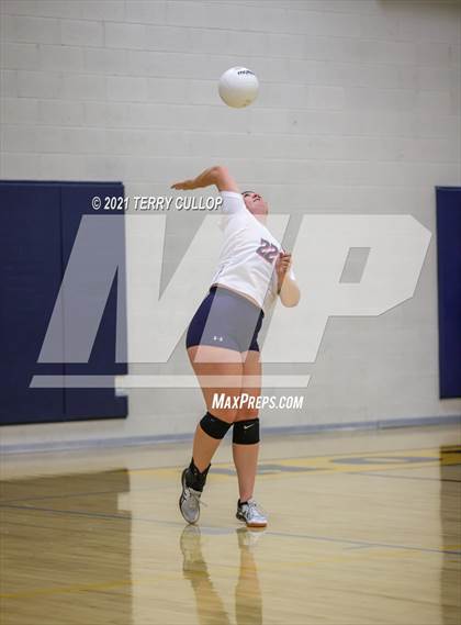 Thumbnail 2 in JV: Juan Diego Catholic @ Summit Academy photogallery.