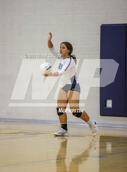 Thumbnail 1 in JV: Juan Diego Catholic @ Summit Academy photogallery.
