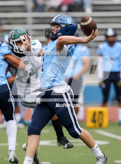Thumbnail 3 in Belmont vs Marshall photogallery.