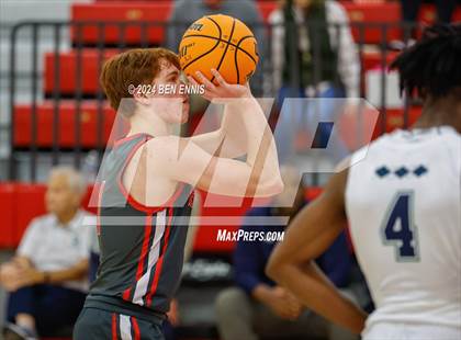 Thumbnail 2 in Heathwood Hall Episcopal vs. Baylor (War Eagle Classic) photogallery.