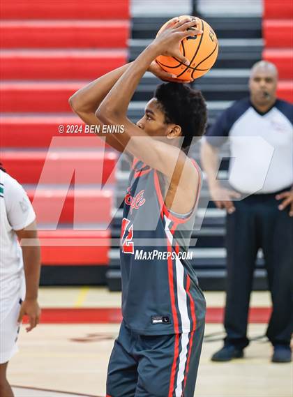 Thumbnail 2 in Heathwood Hall Episcopal vs. Baylor (War Eagle Classic) photogallery.