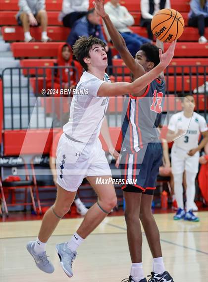 Thumbnail 1 in Heathwood Hall Episcopal vs. Baylor (War Eagle Classic) photogallery.