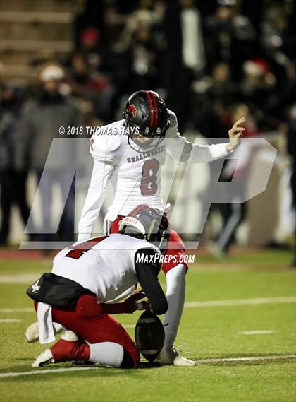 Thumbnail 2 in Shallowater vs. Brock (UIL 3A Regional Playoff) photogallery.