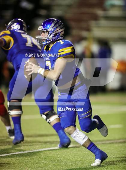 Thumbnail 2 in Shallowater vs. Brock (UIL 3A Regional Playoff) photogallery.
