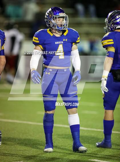 Thumbnail 2 in Shallowater vs. Brock (UIL 3A Regional Playoff) photogallery.