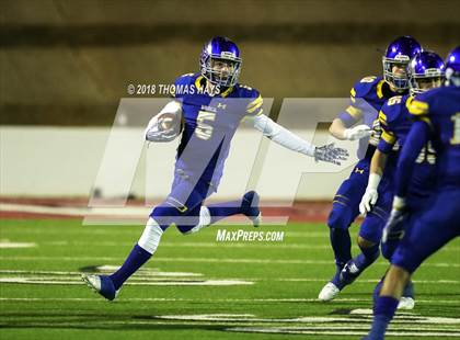 Thumbnail 2 in Shallowater vs. Brock (UIL 3A Regional Playoff) photogallery.