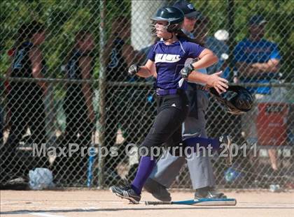 Thumbnail 3 in Clayton vs. Holly Springs (NCHSAA 4A East Regional Final) photogallery.