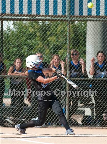 Thumbnail 3 in Clayton vs. Holly Springs (NCHSAA 4A East Regional Final) photogallery.