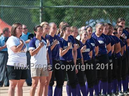Thumbnail 2 in Clayton vs. Holly Springs (NCHSAA 4A East Regional Final) photogallery.