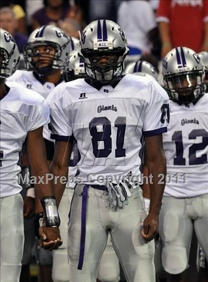 Thumbnail 1 in Ben Davis vs. Indianapolis Cathedral (PeyBack Classic XII) photogallery.