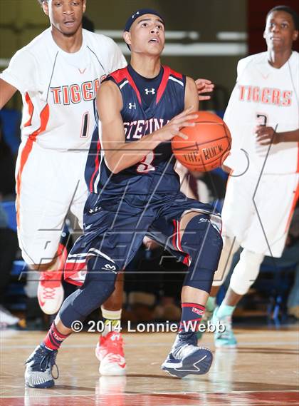 Thumbnail 1 in Archbishop Stepinac vs Spring Valley (Slam Dunk Tournament) photogallery.