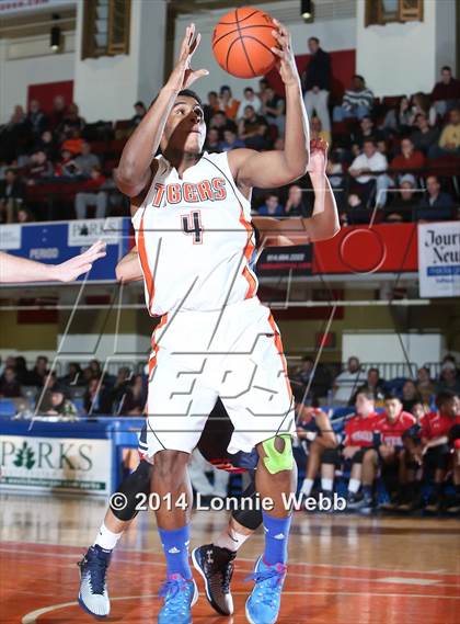 Thumbnail 3 in Archbishop Stepinac vs Spring Valley (Slam Dunk Tournament) photogallery.