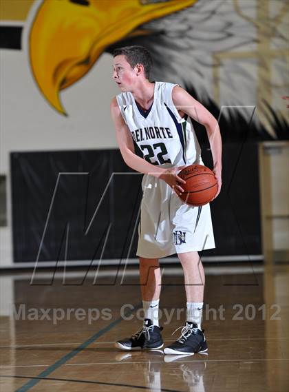 Thumbnail 1 in Del Norte vs. Monte Vista (Eagle Invitational) photogallery.
