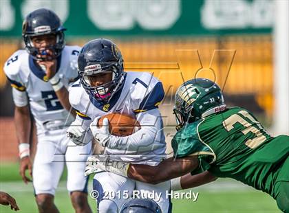 Thumbnail 3 in Nimitz vs. Cypress Falls (UIL 6A D1 Bi-District Playoff) photogallery.