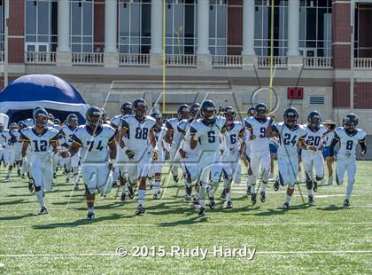 Thumbnail 3 in Nimitz vs. Cypress Falls (UIL 6A D1 Bi-District Playoff) photogallery.