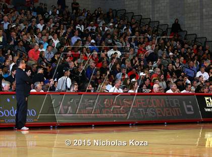 Thumbnail 1 in Fairfax vs. Mater Dei (Nike Extravaganza) photogallery.