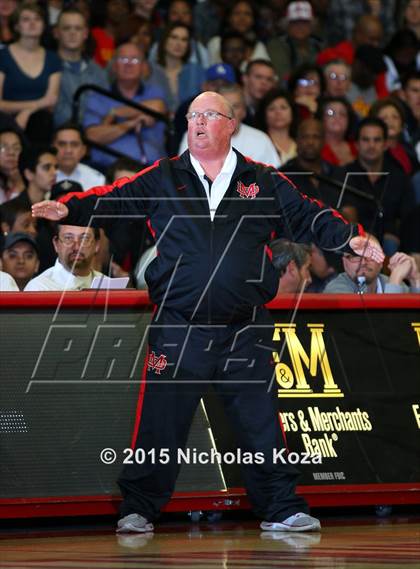 Thumbnail 1 in Fairfax vs. Mater Dei (Nike Extravaganza) photogallery.