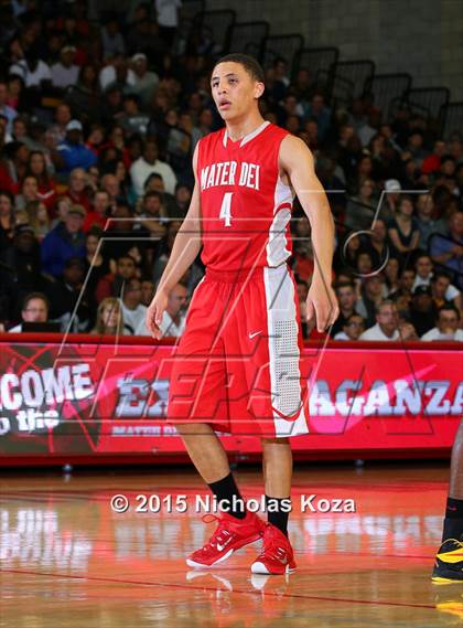 Thumbnail 1 in Fairfax vs. Mater Dei (Nike Extravaganza) photogallery.