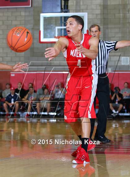 Thumbnail 1 in Fairfax vs. Mater Dei (Nike Extravaganza) photogallery.