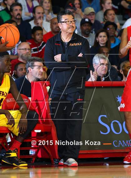 Thumbnail 2 in Fairfax vs. Mater Dei (Nike Extravaganza) photogallery.
