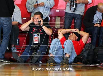 Thumbnail 3 in Fairfax vs. Mater Dei (Nike Extravaganza) photogallery.