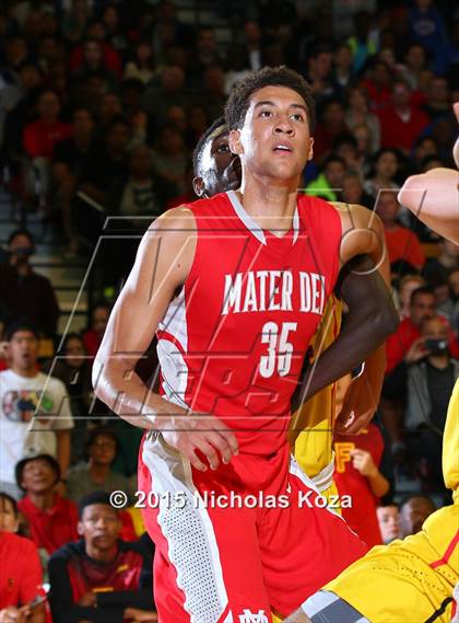 Thumbnail 3 in Fairfax vs. Mater Dei (Nike Extravaganza) photogallery.