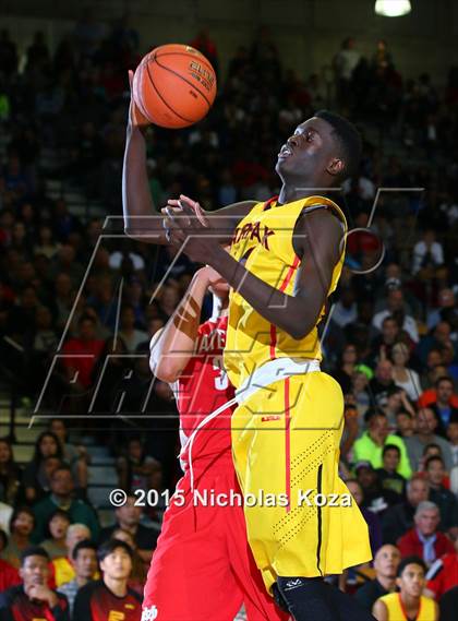 Thumbnail 1 in Fairfax vs. Mater Dei (Nike Extravaganza) photogallery.