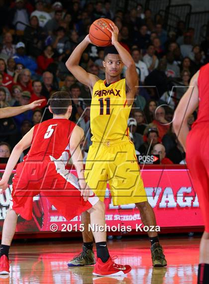 Thumbnail 3 in Fairfax vs. Mater Dei (Nike Extravaganza) photogallery.