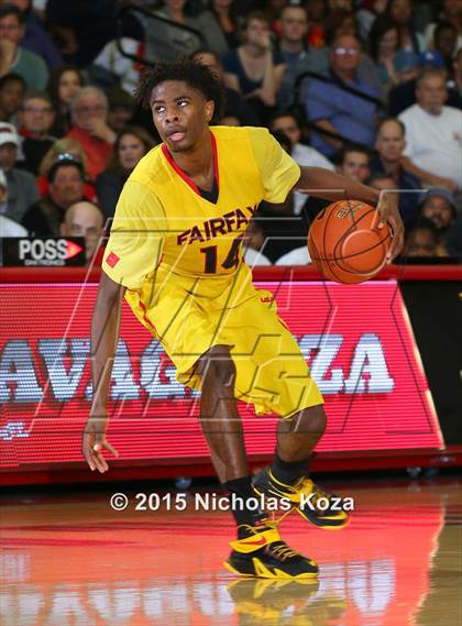 Thumbnail 1 in Fairfax vs. Mater Dei (Nike Extravaganza) photogallery.