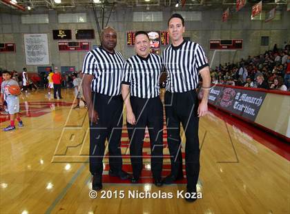 Thumbnail 2 in Fairfax vs. Mater Dei (Nike Extravaganza) photogallery.
