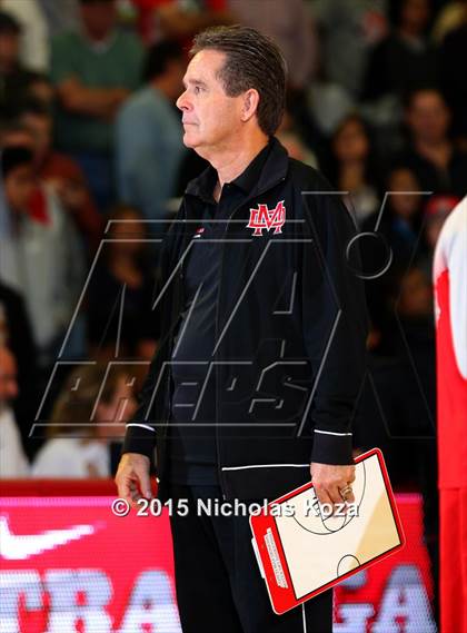 Thumbnail 1 in Fairfax vs. Mater Dei (Nike Extravaganza) photogallery.
