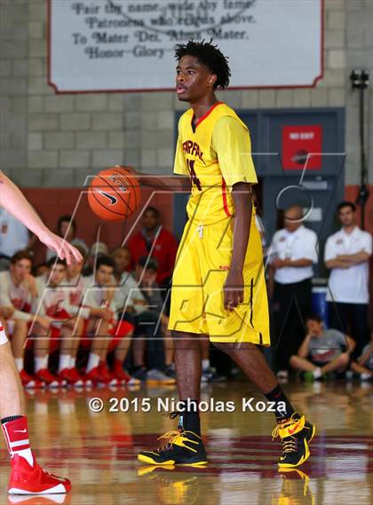 Thumbnail 2 in Fairfax vs. Mater Dei (Nike Extravaganza) photogallery.