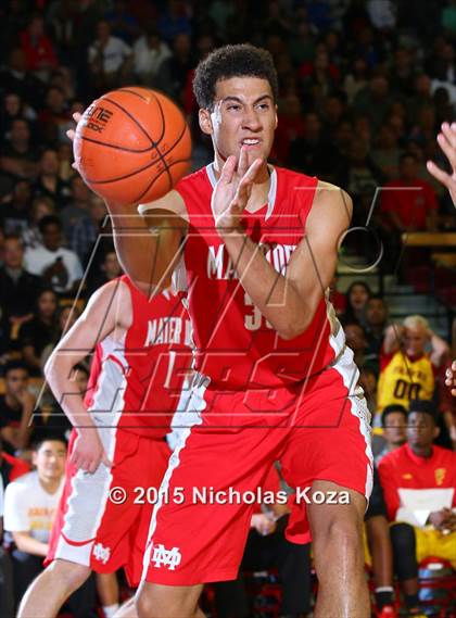 Thumbnail 3 in Fairfax vs. Mater Dei (Nike Extravaganza) photogallery.