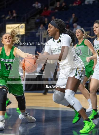 Thumbnail 2 in Kentridge vs. Woodinville (King's Showcase) photogallery.