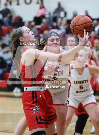 Thumbnail 1 in Fairfield Union @ Liberty Union photogallery.
