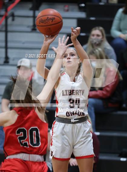 Thumbnail 3 in Fairfield Union @ Liberty Union photogallery.