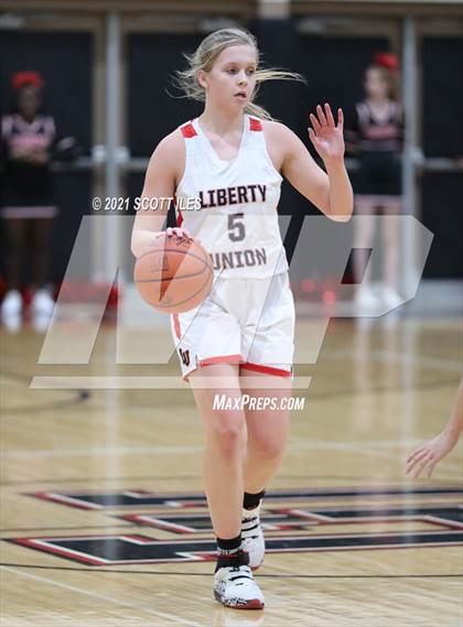 Thumbnail 1 in Fairfield Union @ Liberty Union photogallery.